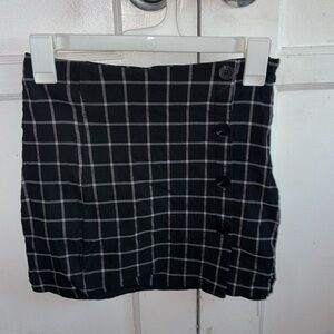 Forever 21 Black & White Checkered Skirt. Women’s in size Small